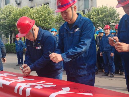 aaf4ef247f65097eff05063546a4f23 aaf4ef247f65097eff05063546a4f23